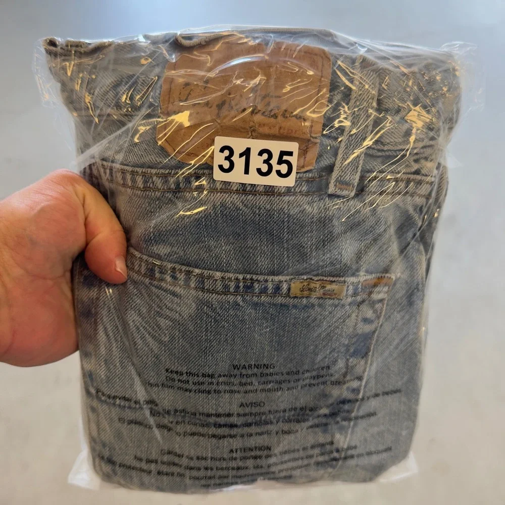 Levi Strauss Loose Straight Jeans Light Wash Baggy Denim Mens 38x30 3135